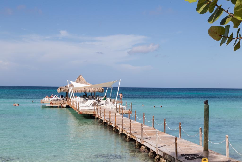 Los Flamencos Aparthotel Beach Club バヤイベ エクステリア 写真